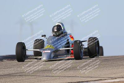 media/Oct-26-2025-CalClub SCCA (Sun) [[8ce1e69566]]/Group 6/Grapevine/